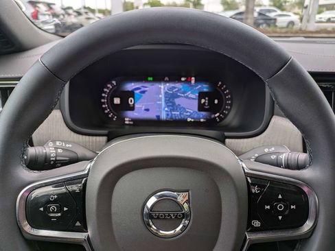 Certified 2023 Volvo S90 B6 Ultimate w/ Protection Package Premier AWD/4WD image 36