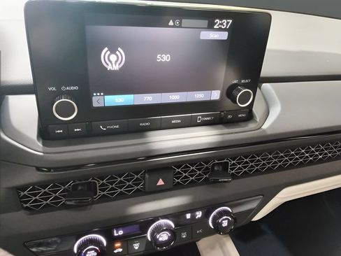 Used 2025 Honda Accord LX image 28