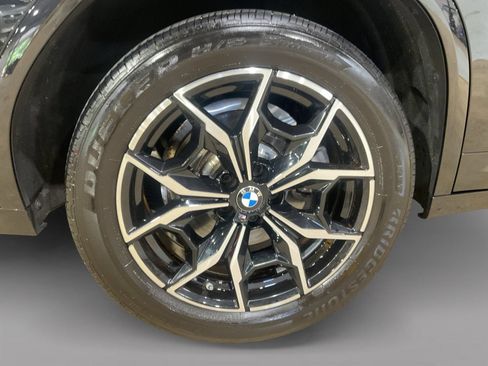 Used 2024 BMW X4 xDrive30i w/ Premium Package AWD/4WD image 6