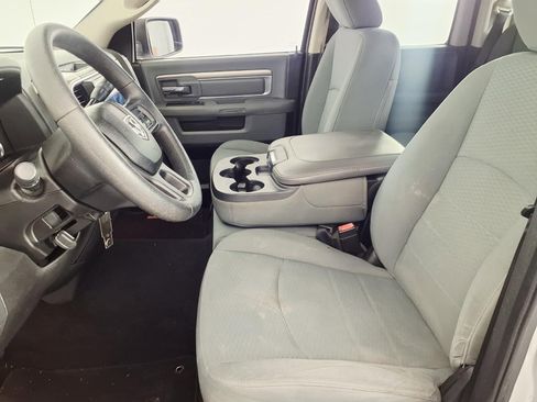 Used 2013 RAM 1500 Classic SLT w/ Premium Display Pkg RWD image 17