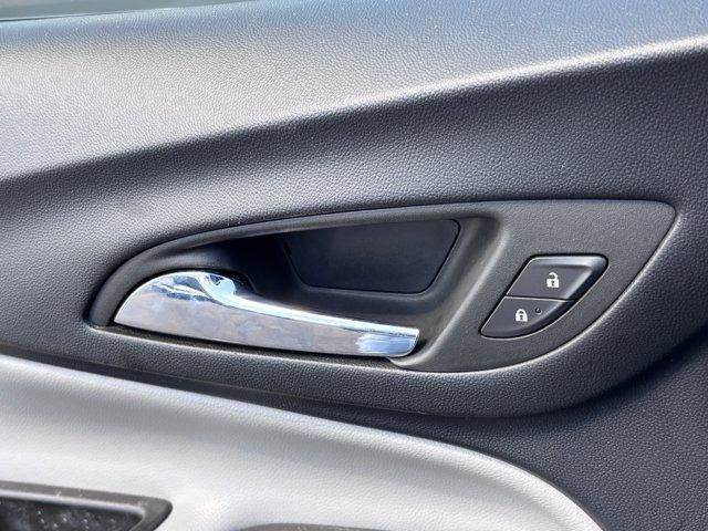 Used 2023 Chevrolet Equinox LS w/ LS Convenience Package FWD image 18