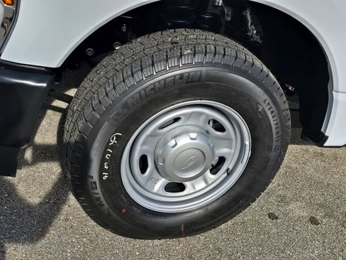 New 2026 Ford F250 XL RWD image 9