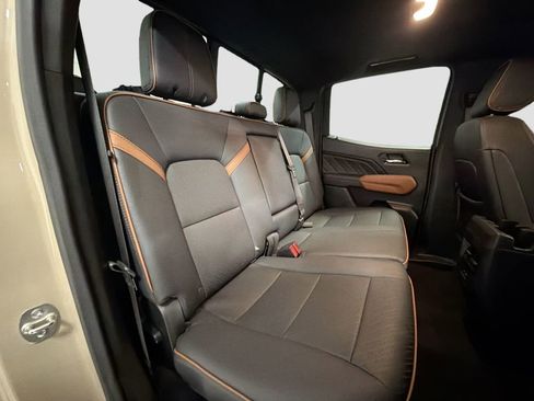 Used 2024 GMC Canyon AT4 w/ AT4 Premium Package AWD/4WD image 31