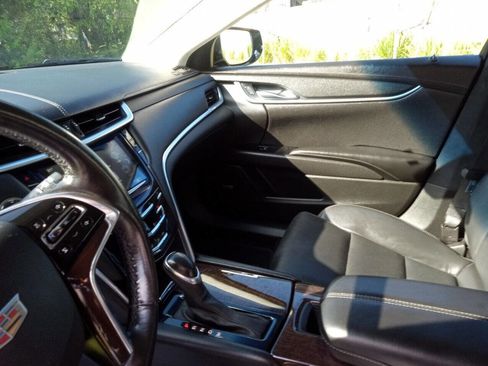 Used 2016 Cadillac XTS w/ Rear Seat Comfort Package image 8