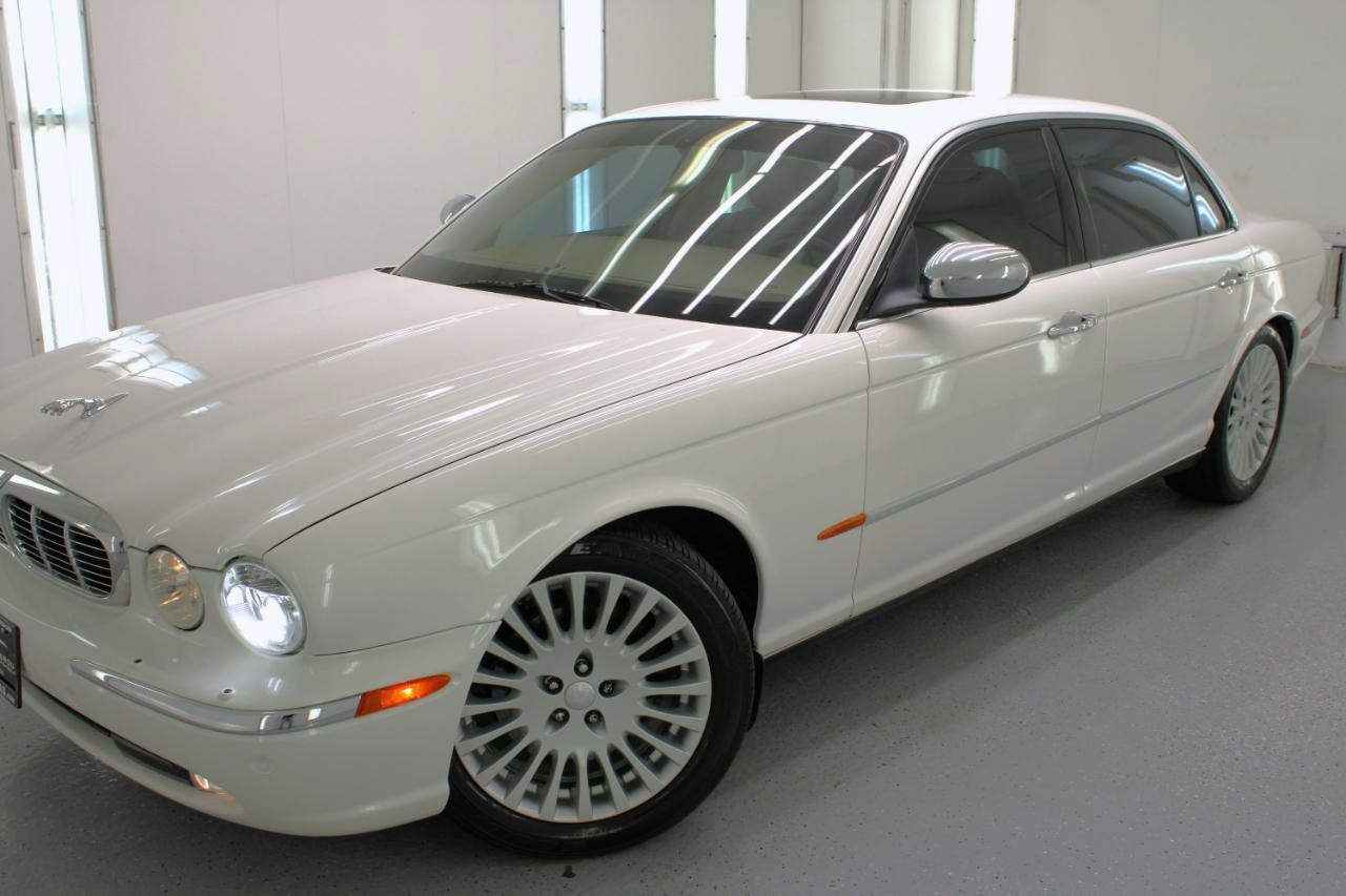 Used 2005 Jaguar XJ Vanden Plas RWD image 14
