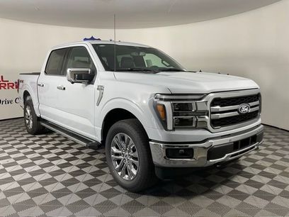 New 2025 Ford F150 Lariat w/ Equipment Group 501A Mid