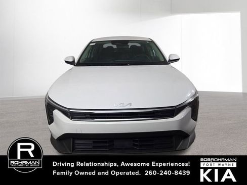 Certified 2025 Kia K4 LXS image 3