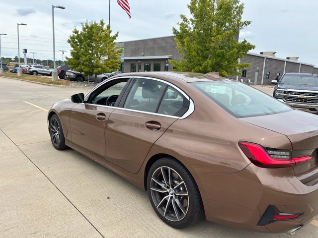 Used 2019 BMW 330i Sedan w/ Premium Package RWD image 5