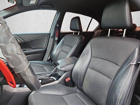 Used 2016 Honda Accord Sport image 13