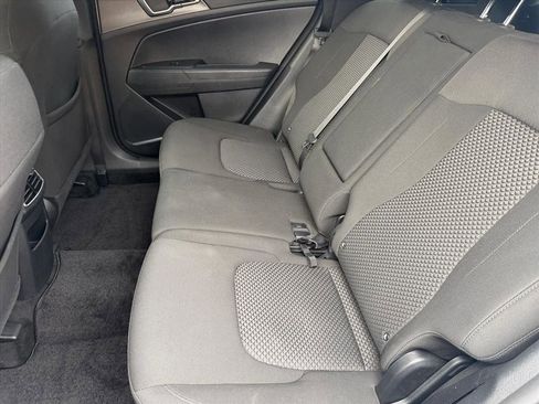 Used 2024 Kia Sportage LX image 17