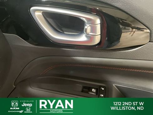 Used 2023 Jeep Compass Trailhawk w/ Trailhawk Elite Group AWD/4WD image 37