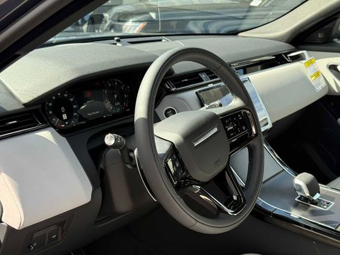New 2026 Land Rover Range Rover Velar Dynamic SE image 20