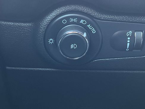 Used 2023 Dodge Durango GT image 41