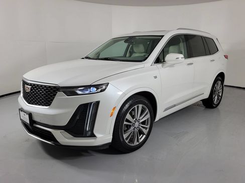 Used 2024 Cadillac XT6 Premium Luxury w/ LPO, Floor Liner Package AWD/4WD image 2