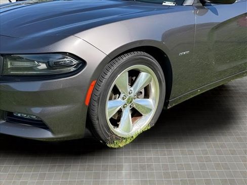 Used 2015 Dodge Charger R/T RWD image 4