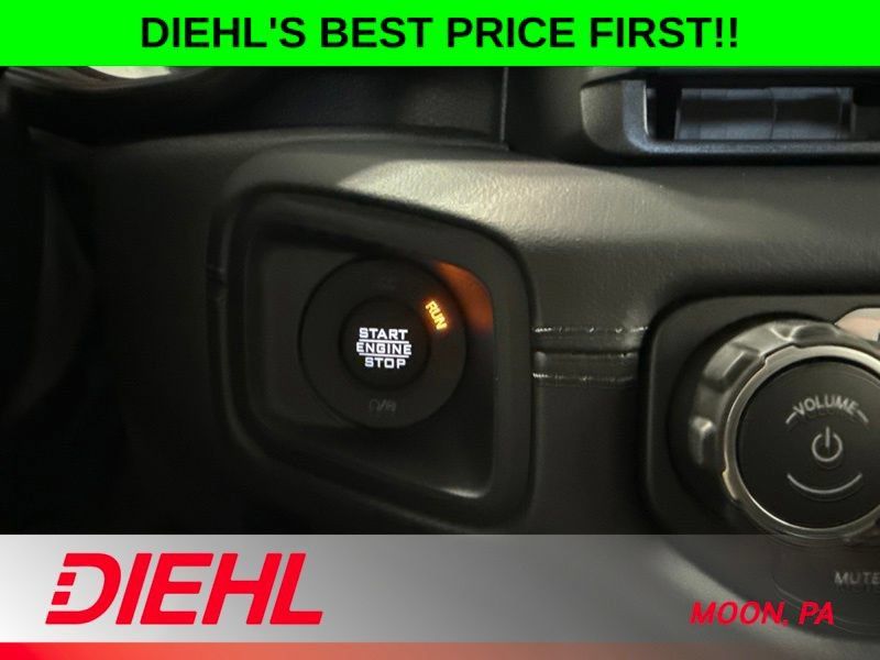 New 2026 Jeep Gladiator Rubicon w/ Steel Power Dome Hood Package AWD/4WD image 27