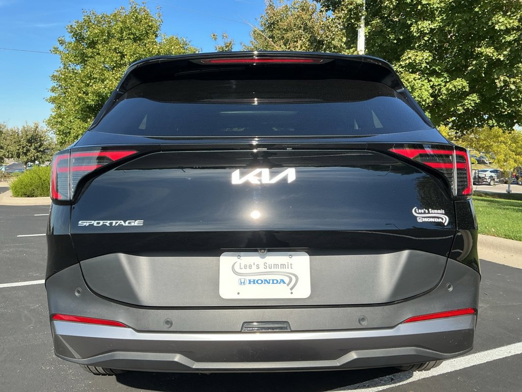 Used 2026 Kia Sportage EX w/ EX Panorama Roof Package FWD image 12