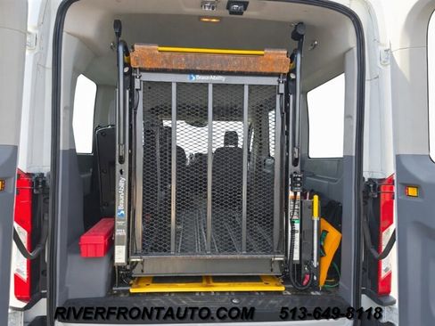 Used 2019 Ford Transit 150 XL RWD image 5
