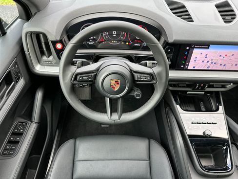 New 2026 Porsche Cayenne image 15