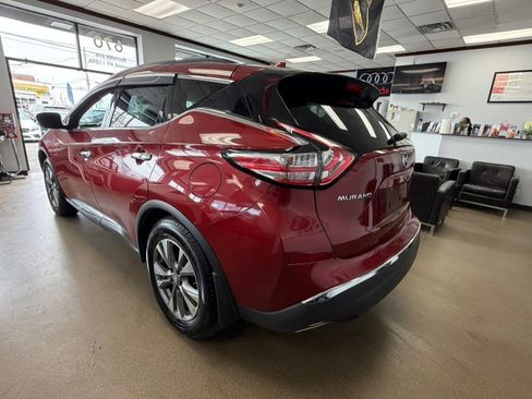 Used 2018 Nissan Murano SV image 9