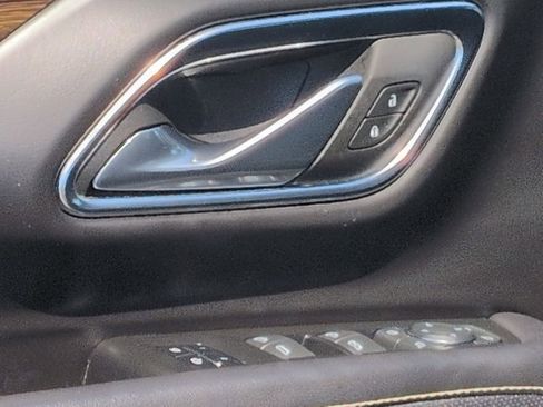 Used 2023 Chevrolet Tahoe Premier image 24