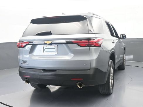 Used 2023 Chevrolet Traverse LT FWD image 5