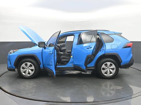 Used 2019 Toyota RAV4 LE w/ All Weather Liner Package AWD/4WD image 56