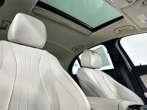 Used 2021 Mercedes-Benz E 350 Sedan image 18