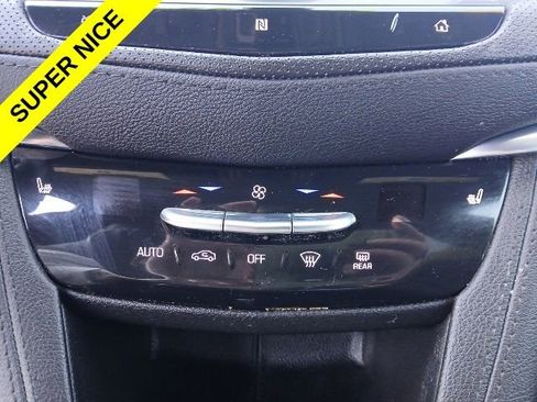 Used 2020 Cadillac XT5 Sportv w/ LPO, Floor Liner Package AWD/4WD image 25