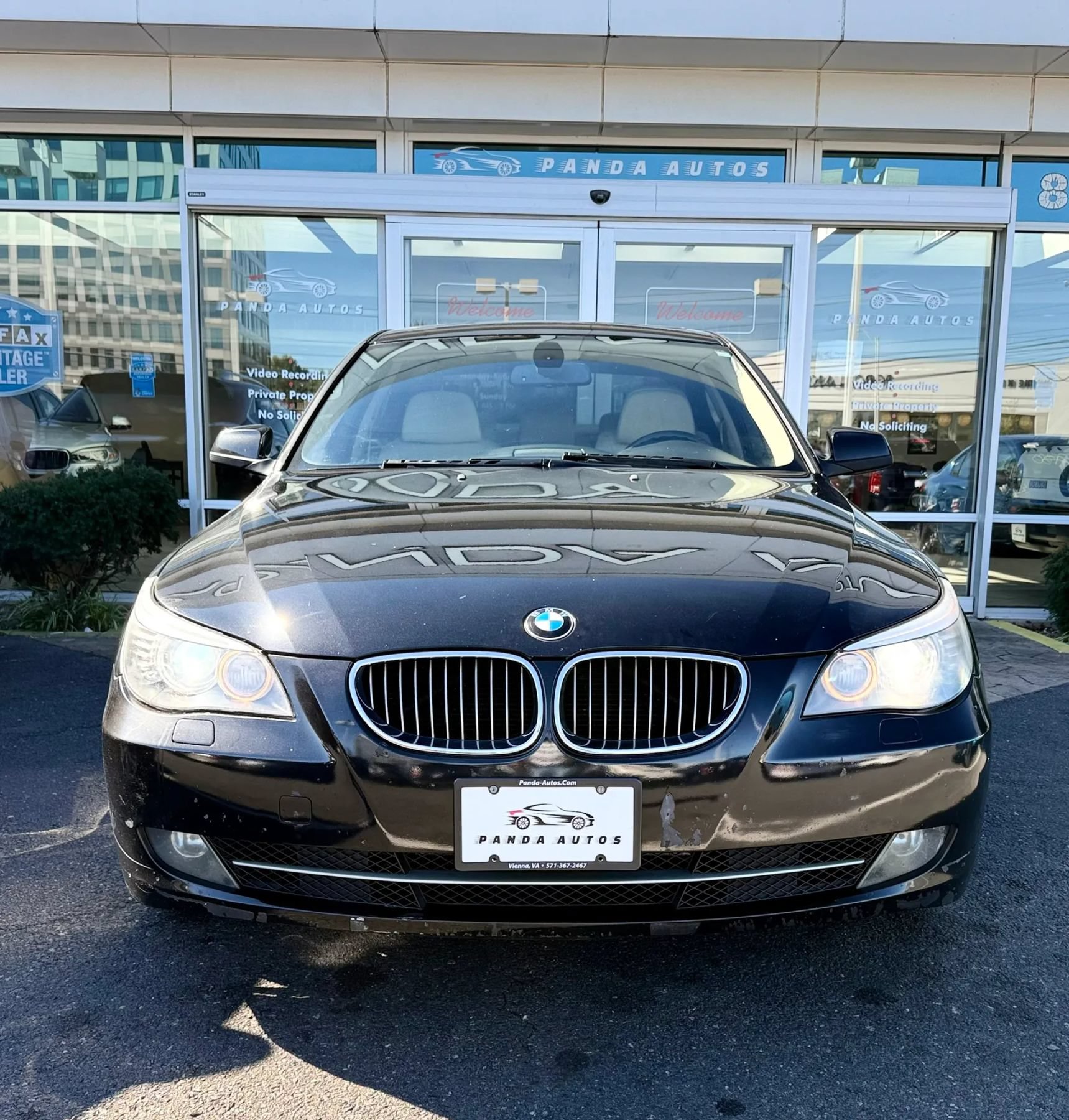 Used 2010 BMW 528i Sedan RWD image 2