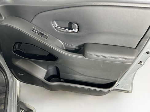 Used 2022 Nissan Frontier PRO-4X w/ Pro-4X Premium Package image 30