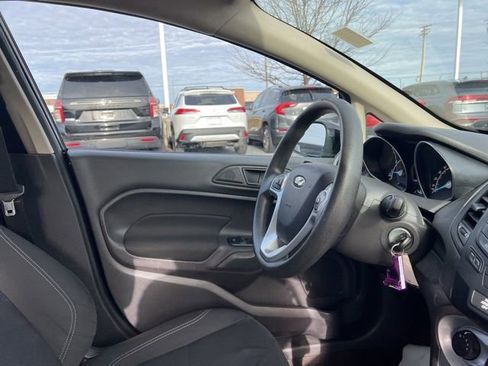 Used 2017 Ford Fiesta SE image 30