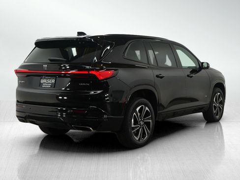 Used 2025 Buick Enclave Sport Touring image 5