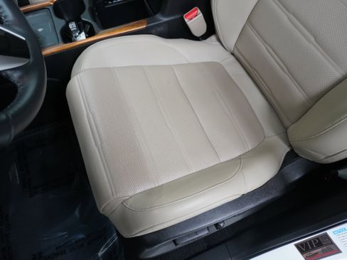 Used 2021 Honda CR-V Touring image 11