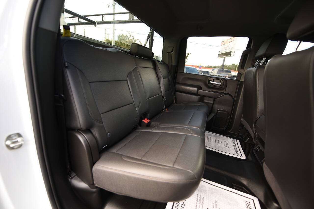 Used 2025 Chevrolet Silverado 2500 W/T w/ WT Convenience Package AWD/4WD image 12
