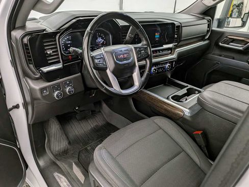 Used 2024 GMC Sierra 3500 SLE w/ SLE Value Package image 2