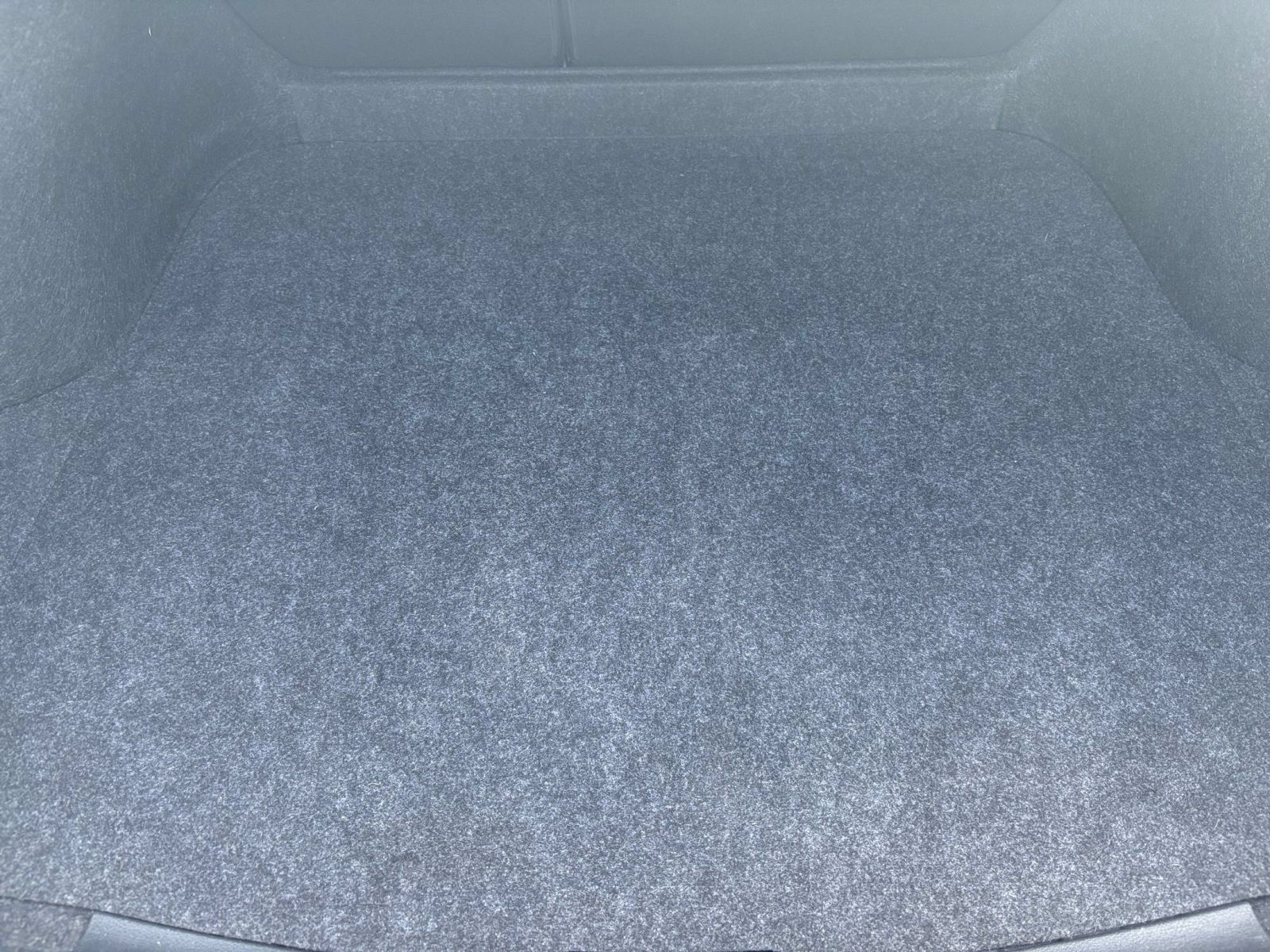 Used 2025 Nissan Sentra SV FWD image 30