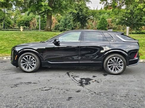 New 2025 Cadillac Lyriq Sport image 2