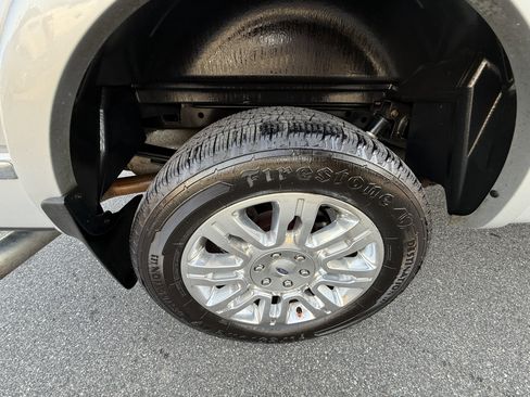 Used 2013 Ford F150 Platinum image 37