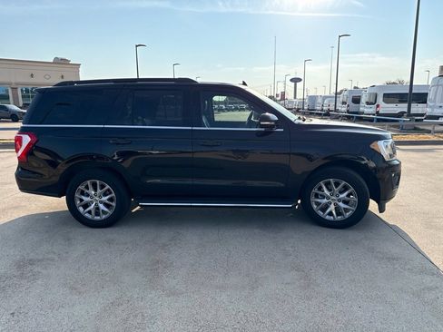 Used 2021 Ford Expedition XLT RWD image 16