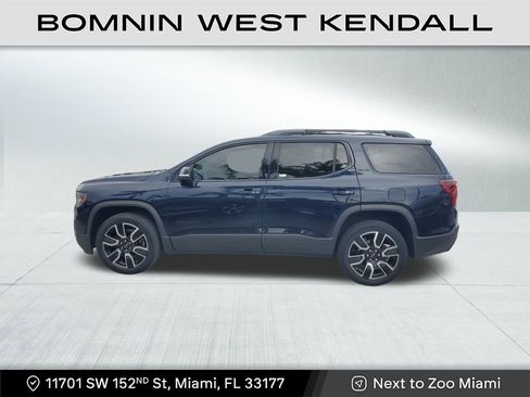 Used 2021 GMC Acadia SLE w/ Driver Convenience Package image 4