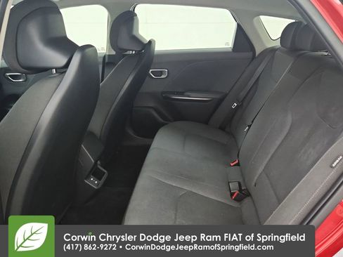 Used 2025 Kia K4 FWD image 28