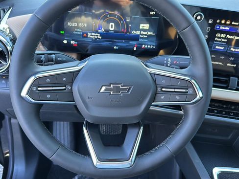 New 2026 Chevrolet Equinox ACTIV w/ Convenience Package III FWD image 17