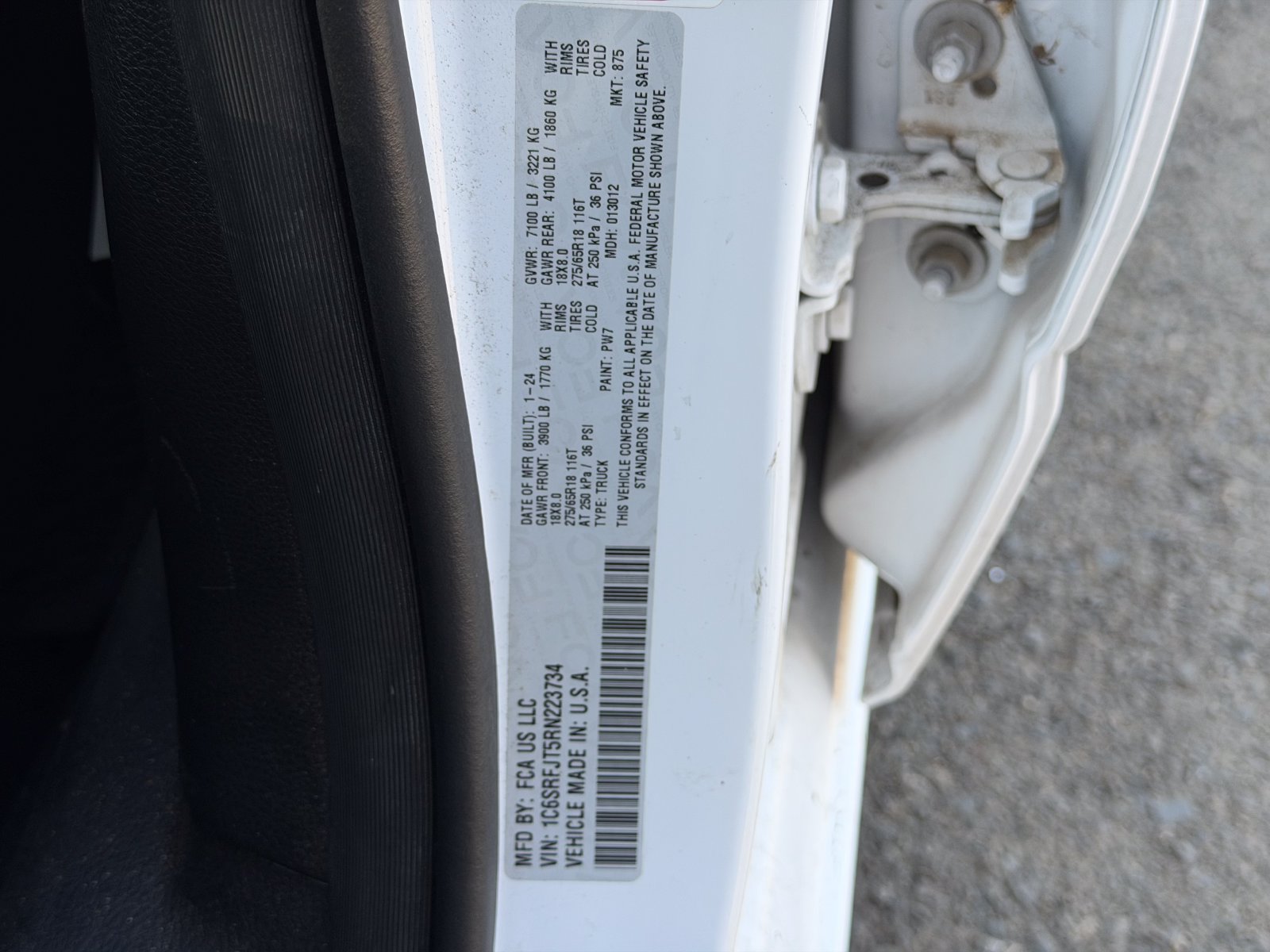 Used 2024 RAM 1500 Laramie AWD/4WD image 35