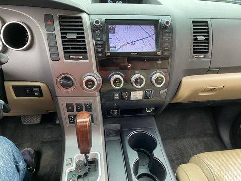 Used 2012 Toyota Sequoia Platinum image 15