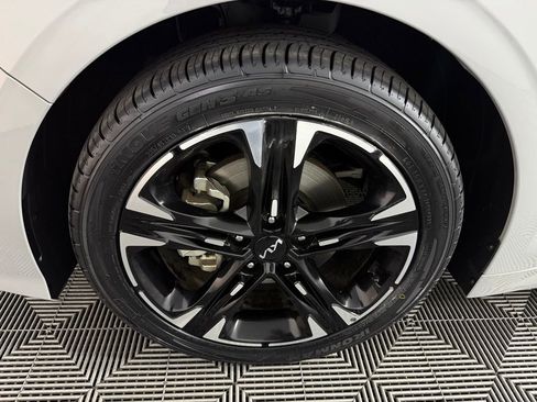 Used 2024 Kia K5 GT-Line w/ GT-Line Premium Package image 12