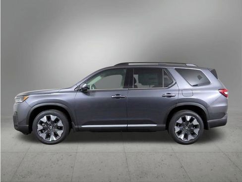 New 2026 Honda Pilot Touring image 2
