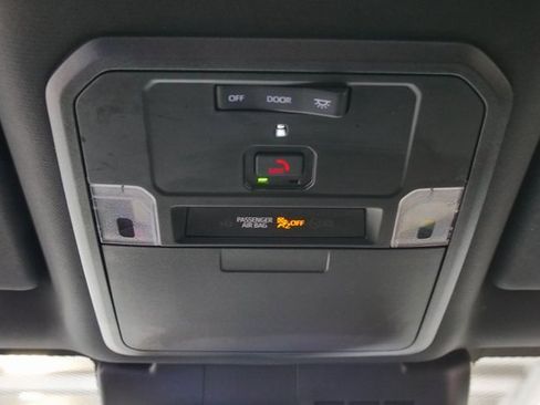 Used 2024 Toyota Tacoma TRD Off-Road image 30