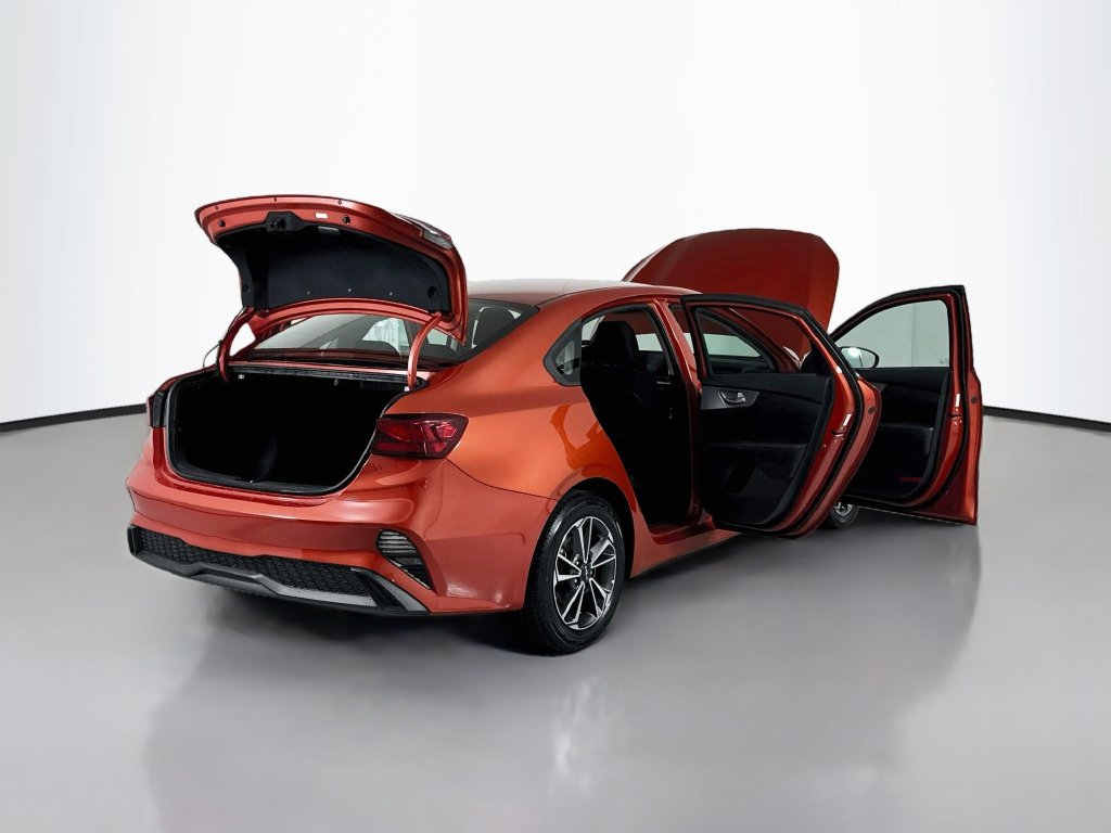 Used 2022 Kia Forte LXS FWD image 18