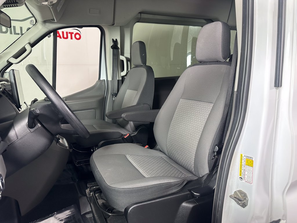 Used 2024 Ford Transit 350 XLT RWD image 12